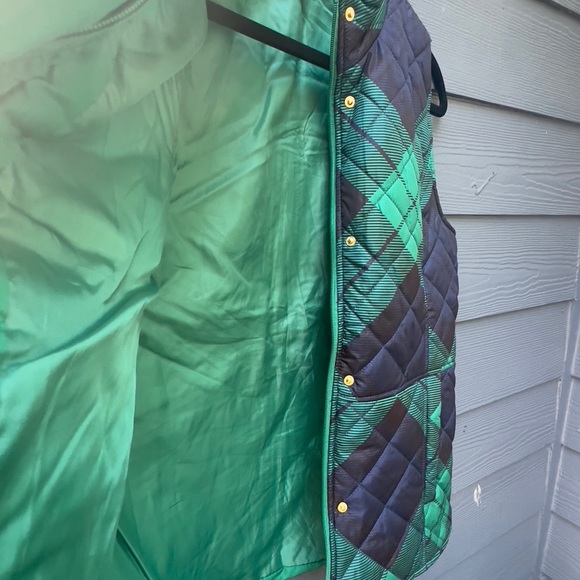 Puffer Plaid Vest - Picture 12 of 12